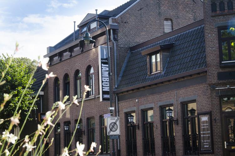 Jambon Hotel Uden Kültér fotó